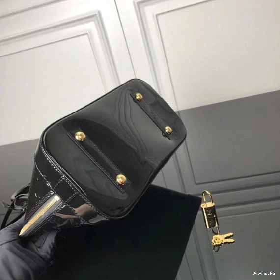 LOUIS ALMA PM VUITTON 0404